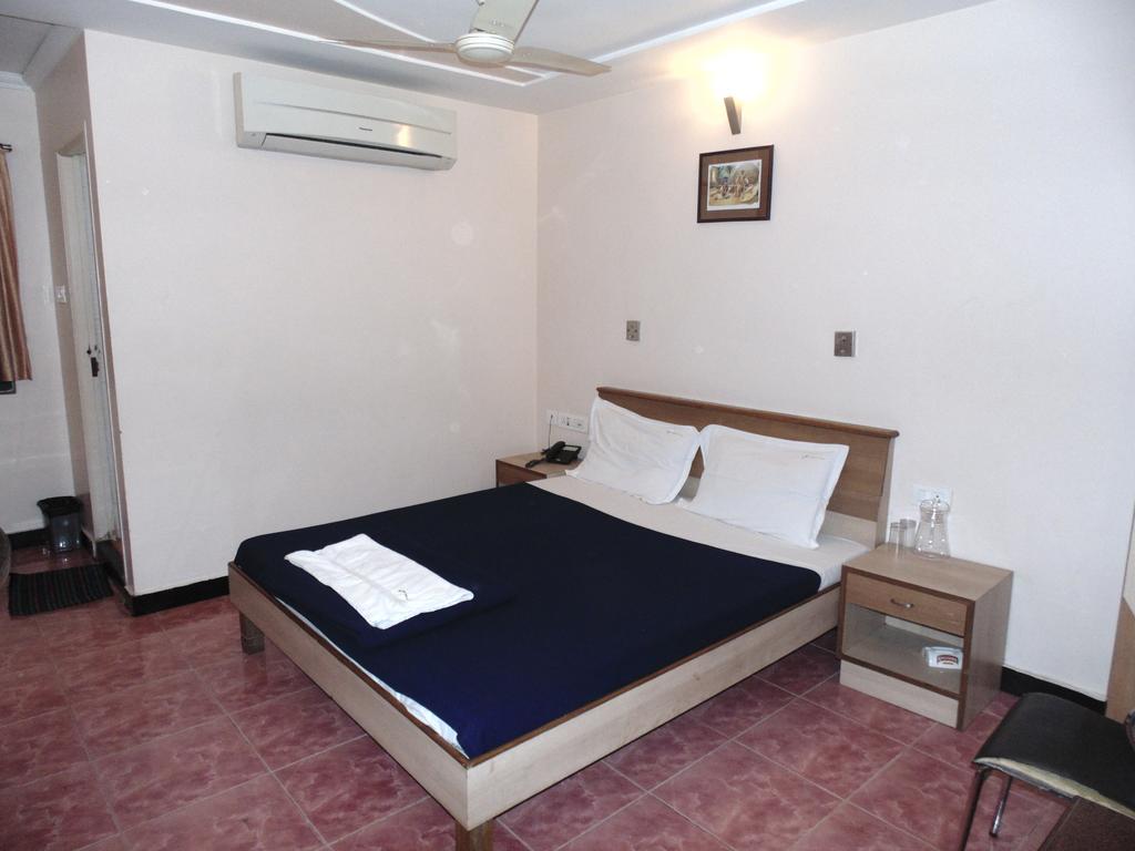 Hotel S R M Central Park Chennai Room photo