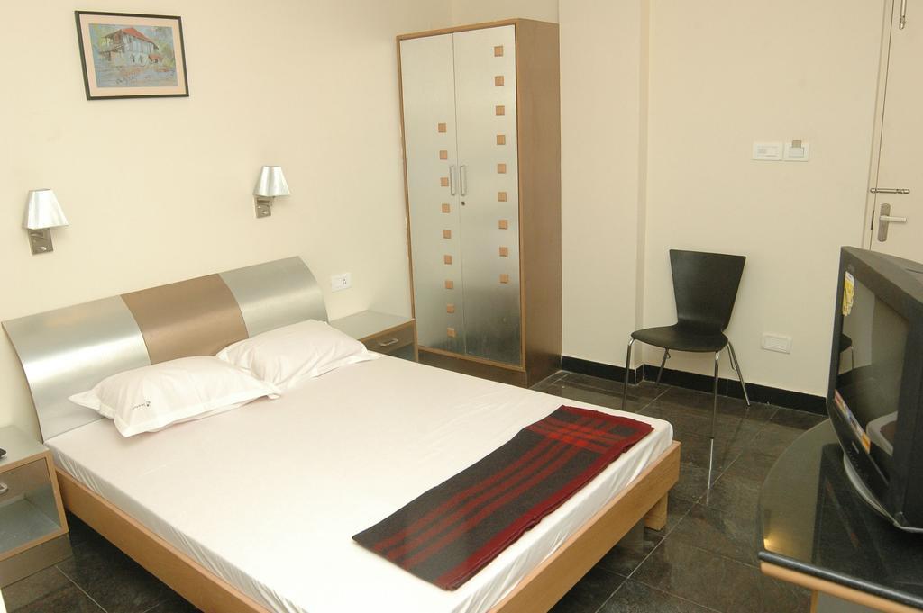 Hotel S R M Central Park Chennai Room photo